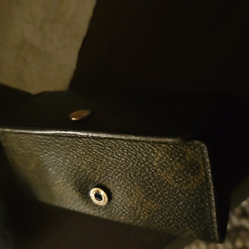 Louis Vuitton key holder